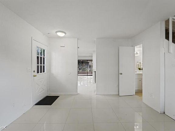 2nd image of 3901R Brigadoon Cir