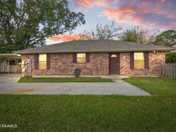 105 E Pamela Dr, Lafayette, LA 70506