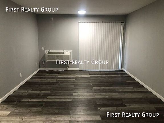 5th image of 305 N Broadway St #6