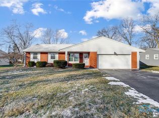 5247 Silvertown Dr, Sylvania, OH 43560
