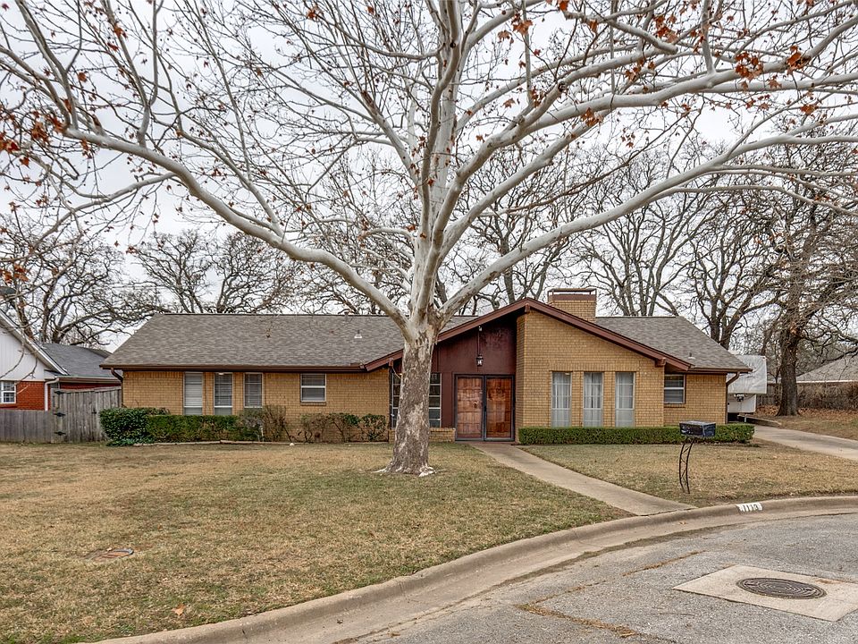 1st image of 1113 Tanglewood Dr