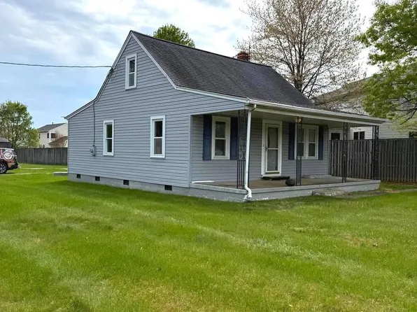 10475 Berry Rd, Waldorf, MD 20603
