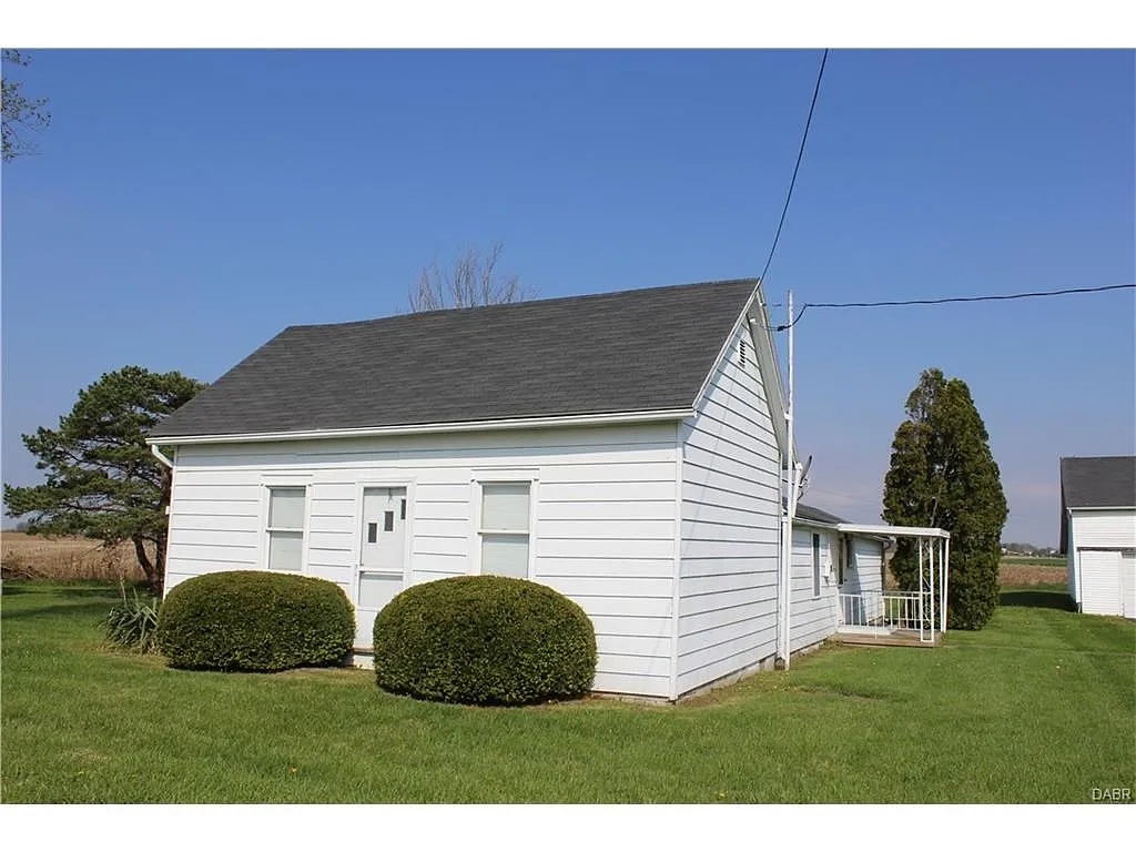 6184 Hanley Rd photo 1