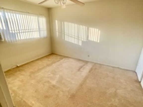 4th image of 974 Granville Ave #6
