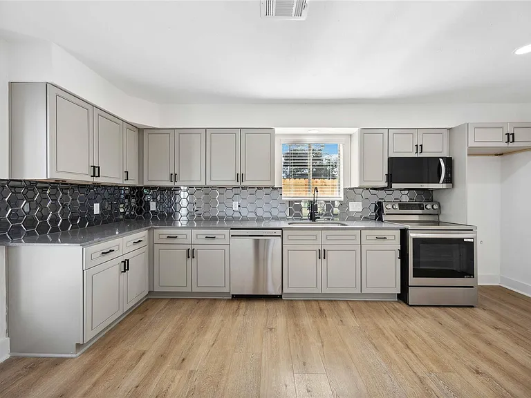 9443 Radio Rd #A — Photo 3