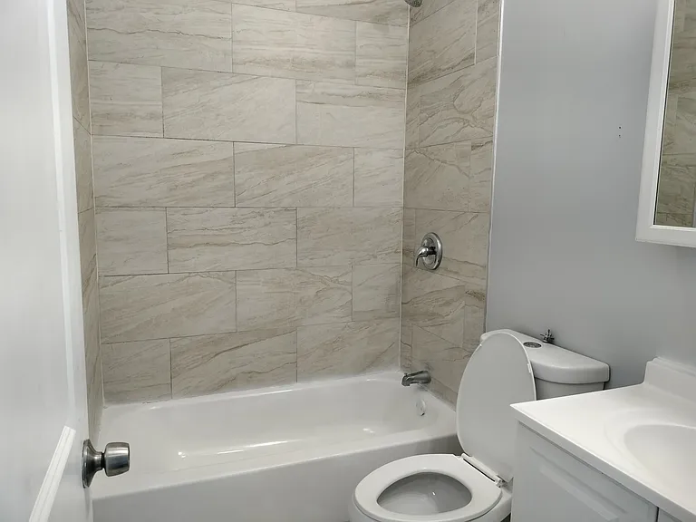 4800 S Winchester Ave — Photo 32
