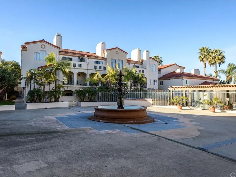 5500 Torrance Blvd #230