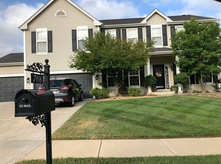 708 Stonewood Bend Dr, Lake Saint Louis, MO 63367