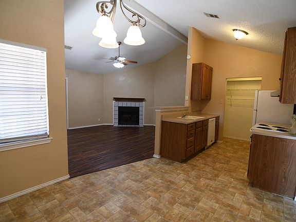 5th image of 5209 Canyon Creek Dr