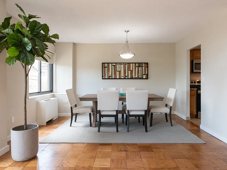 The PIERRE Apartments — Photo 14