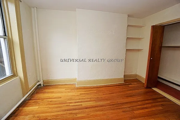 Rented by Universal Realty Group | media 18
