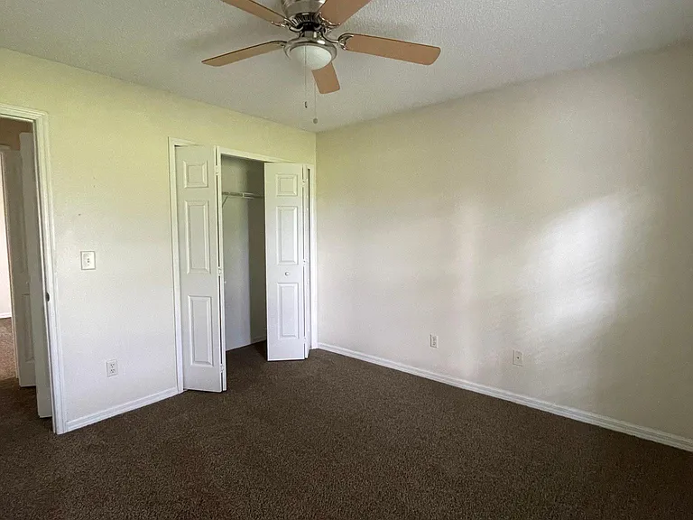 13634 Meadowpark Ave — Photo 23