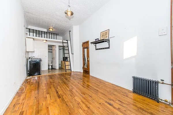 Rented by Nooklyn NYC LLC | media 10