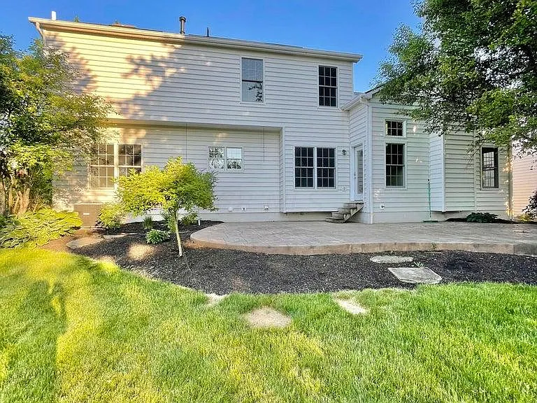 7492 Fairfield Lakes Dr — Photo 42