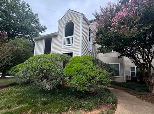 6020 Winterpointe Ln APT 103, Raleigh, NC 27606