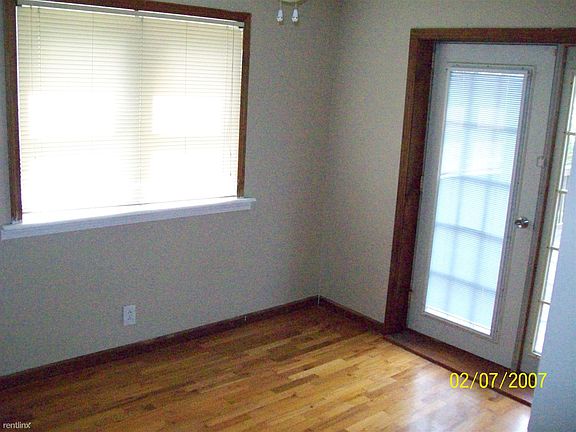 extra room. backdoor to deck