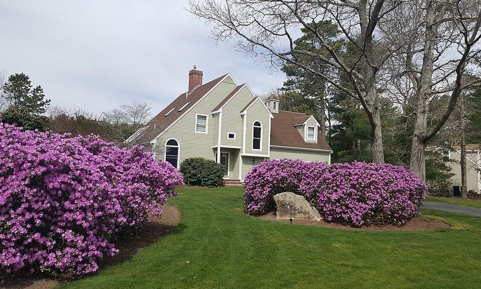 1st image of 55 Bullivant Farm Rd
