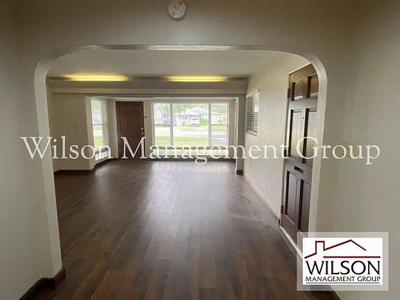 3rd image of 3215 N Orange Ave