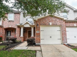 8022 Fisher Glen Ln, Houston, TX 77072