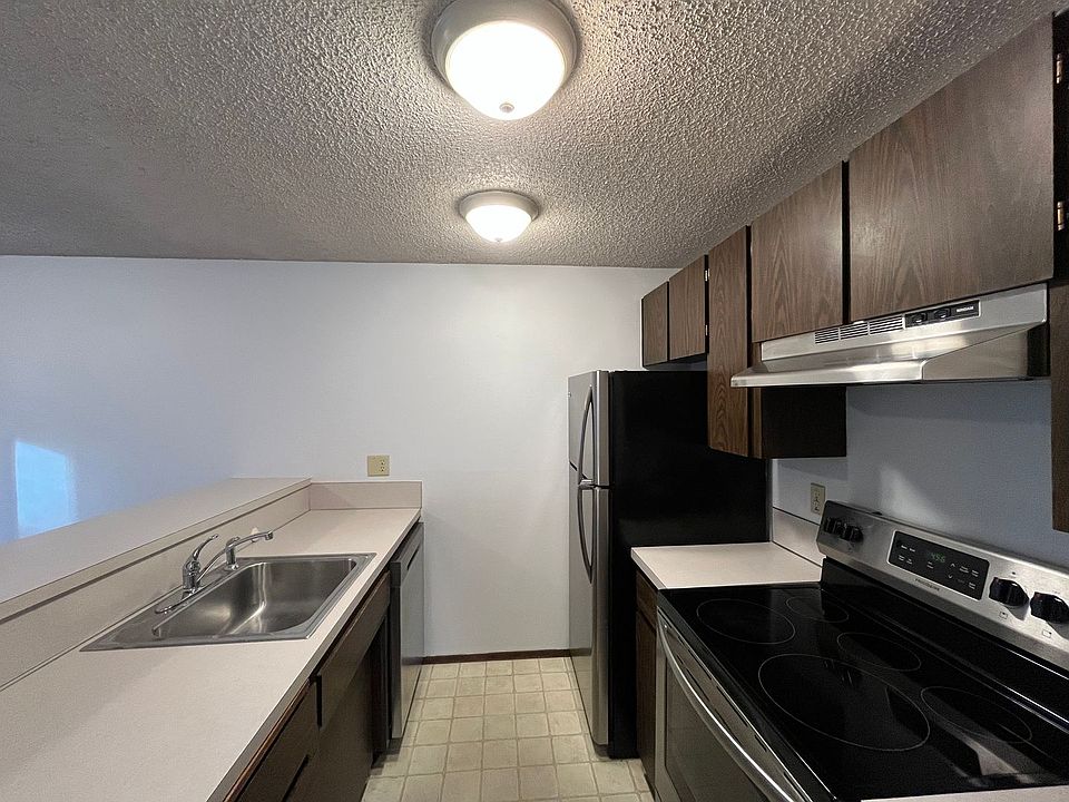 1st image of 415-419 SW 154th St #415-102
