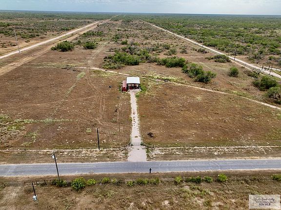 3rd image of 104 Las Primas Ln