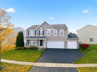 700 Brighton Dr, Hampshire, IL 60140