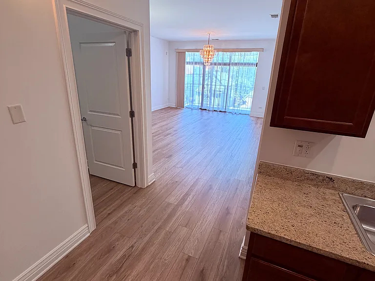 3300 W Irving Park Rd #L3 — Photo 12