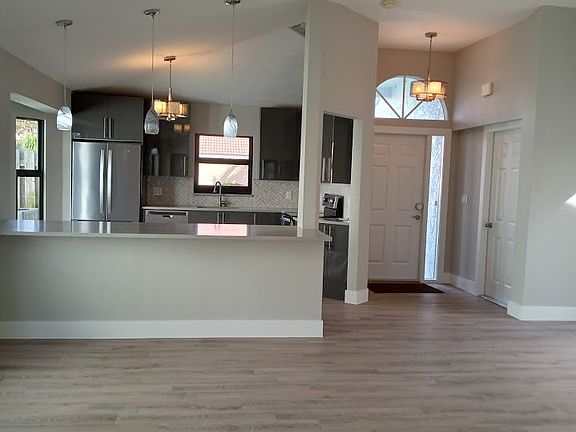 2nd image of 1303 Naples Lake Dr