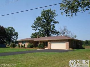 141 Highfield Rd, Marshall, MI 49068