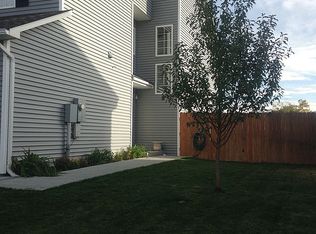 821 6th St, Evansville, WY 82636