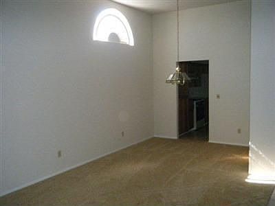 4th image of 1512 Glenwood Ct