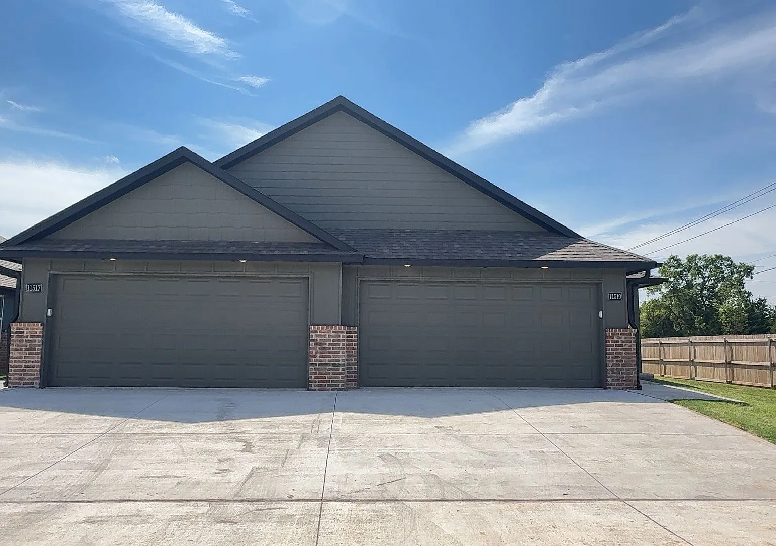 Welcome to Brand New Masonwood featuring this 3 Bedroom 2 Bath 2 Car Garage Duplex in a Great loc... — Photo 3