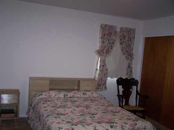 5th image of 202 S Scott St