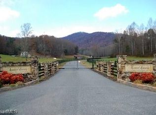 3911 Austin Valley Dr, Lenoir, NC 28645