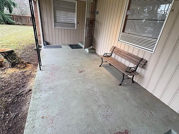 2nd image of 2001 NE 177th Street