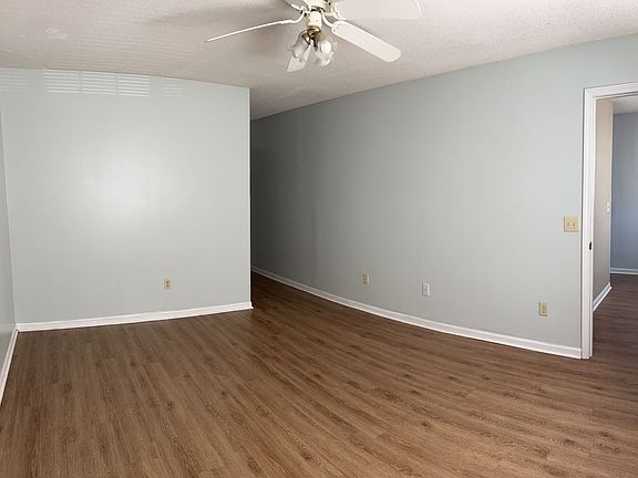 2nd image of 418 Brannen Dr APT 10