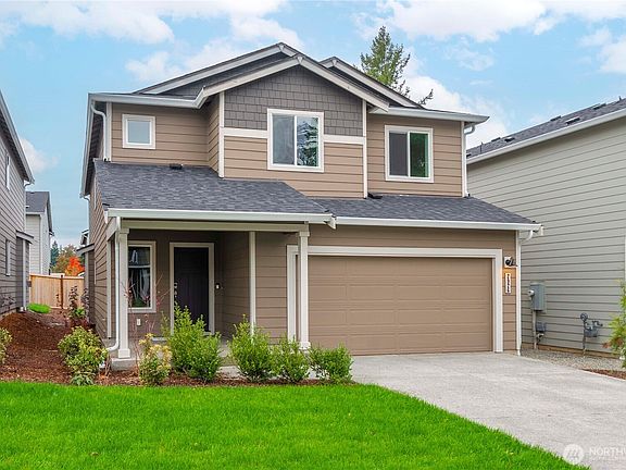 3rd image of 2920 6th Avenue NE