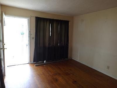3rd image of 1274 Republic Ave