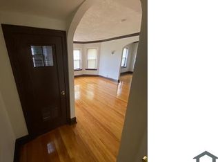 7222 S Marquette Ave #3B, Chicago, IL