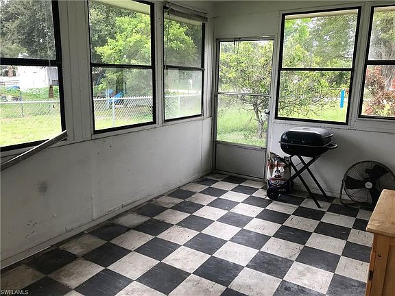 5th image of 7483 San Carlos Blvd