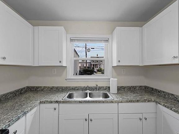 3rd image of 42 Quassaick Ave