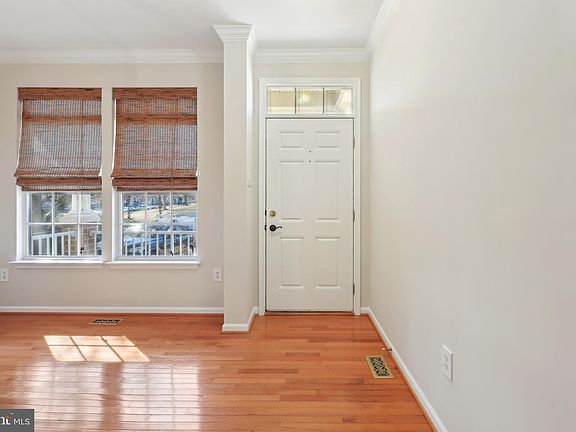 5th image of 6031 Ivy League Dr