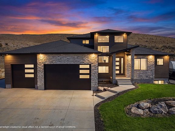 4th image of 2313 E Patriot Dr