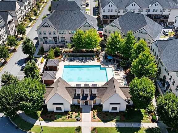 2nd image of 3908 Danube Ln