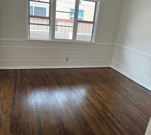 4th image of 816 N Poinsettia Pl #1