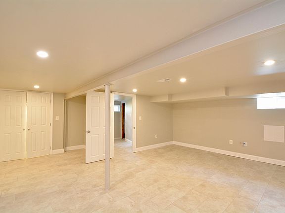 5th image of 2819 School St