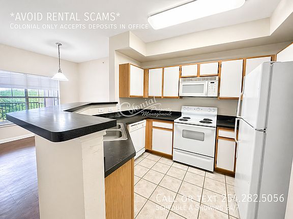 4th image of 2320 Gracy Farms Ln APT 1431