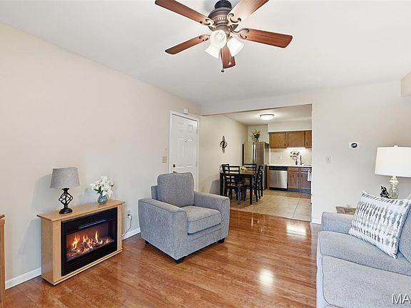 5th image of 12401 Somerset Place Dr APT E