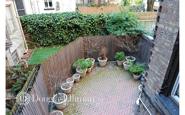 Rented by Douglas Elliman | media 13