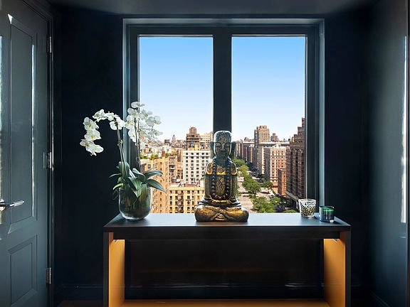 2nd image of 250 W 81st St #18A